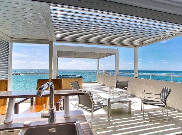 maison six