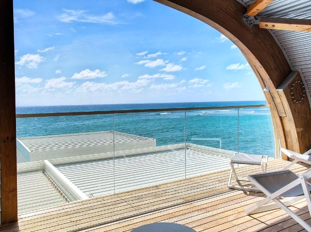 maison six