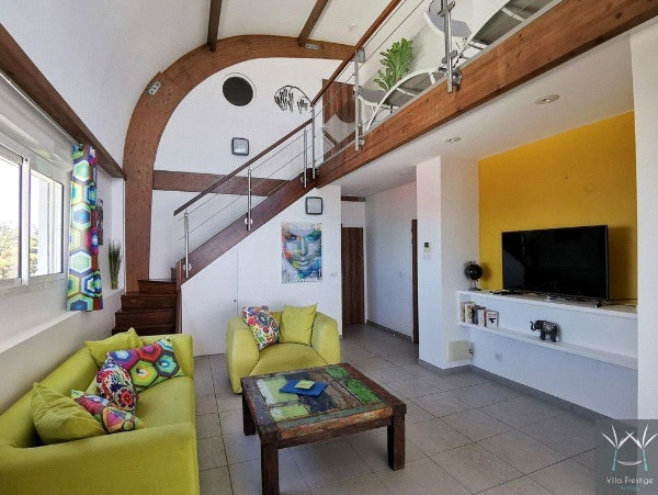 maison six